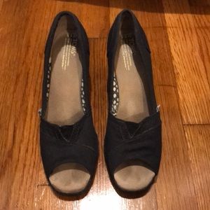Toms Wedge Heels